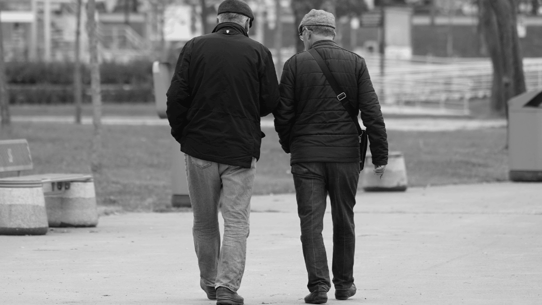 A Shoulder to Cry On. Why Walking Shoulder to Shoulder Unravels a Different Layer of Conversation